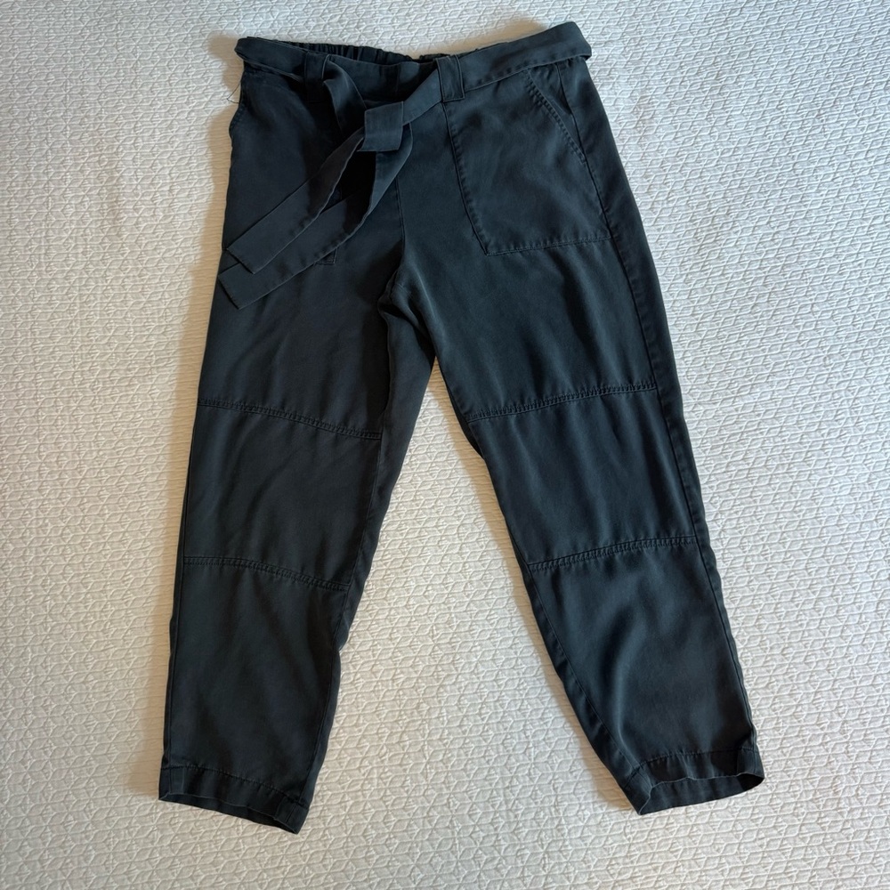 Banana Republic Navy Women's Trousers - Size Medium